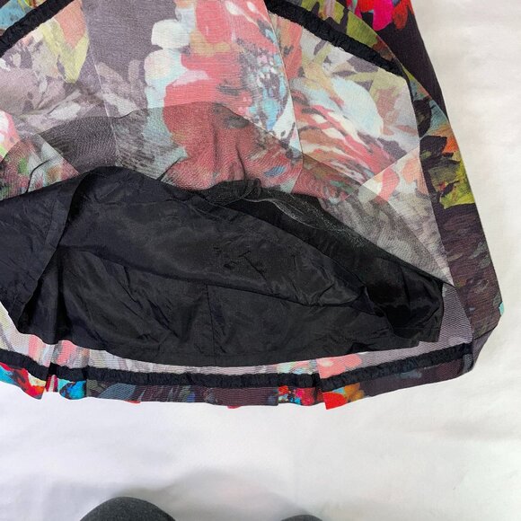 Trina Turk Julienne Trousdale Floral Pleated Skirt Knee Length Size 0 - Picture 4 of 11